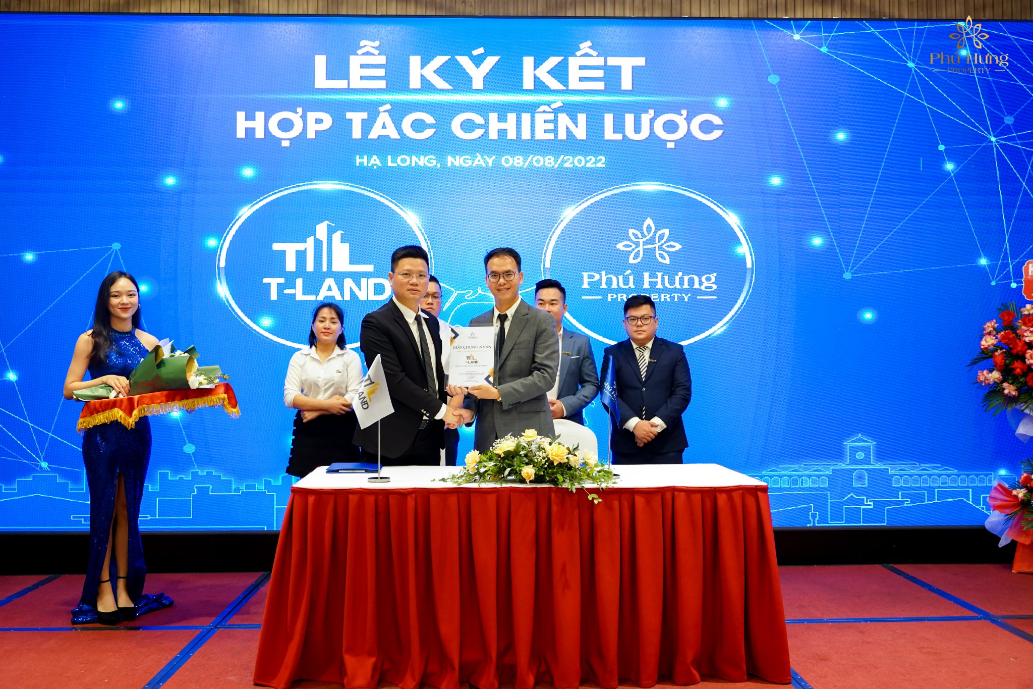 TLand – Phú Hưng Property chính thức bắt tay hợp tác phát triển kinh doanh các siêu dự án VinGroup sắp ra mắt
